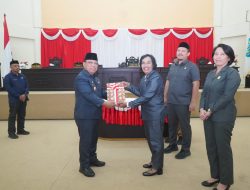 DPRD Halut Gelar Paripurna LKPJ 2025, Bupati Piet Paparkan Capaian dan Realisasi APBD