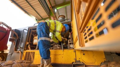 MTPP Harita Nickel Sukses Antarkan Pemuda Obi Jadi Mekanik Tambang