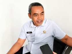Bassam-Helmi Bangun Jalan Aspal 3 KM di Kecamatan Makian Barat
