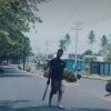 Dibiarkan Polres Halbar Berkeliaran, ODGJ Bawa Parang Kejar Pengendara di Jailolo