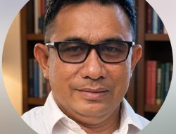 Dr. Irmon Machmud dalam Sintesis Praxis dan Theoria: Urgensi “Birokrasi Reflektif” di Tengah Hegemoni Klan Politik Maluku Utara.