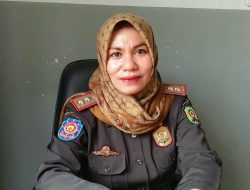 Kekurangan Fasilitas, Personil Terbatas Lakukan Pemadaman Kebakaran Hutan dan Lahan Warga